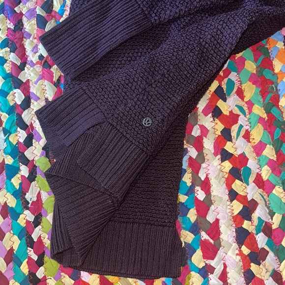 Super Cozy Lululemon Turtleneck Sweater - Picture 5 of 6